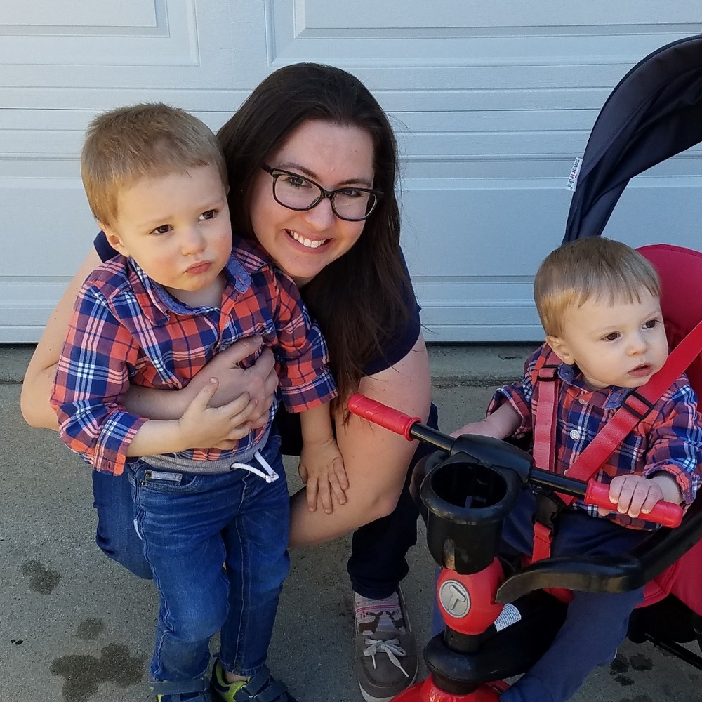 Meet your Posher, Elizabeth